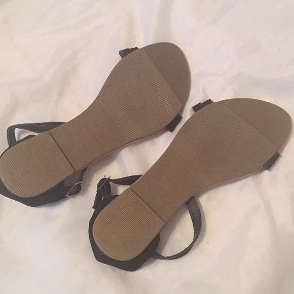 NWOT sandals black velvety size 9 CUTE! - Picture 4 of 4